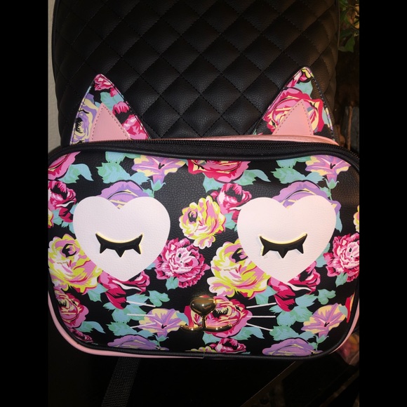 🥰Adorable Betsey Johnson 🌺 Quilted 🐈‍⬛ Backpack - Picture 8 of 14